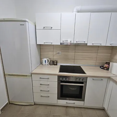 Anastasija Lux 2 Paraćin