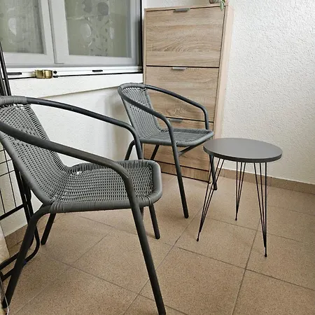 Anastasija Lux 2 * Paraćin